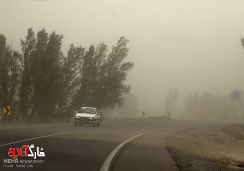 خیزش گرد و خاک در برخی نقاط استان بوشهر/ خلیج فارس متلاطم می‌شود