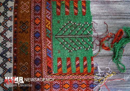 تولیدکنندگان صنایع دستی استان بوشهر در ۸ رشته بومی فعالیت دارند