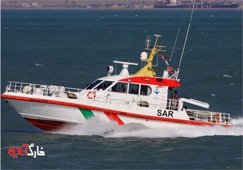 امدادرسانی به خدمه بارج خدماتی در آب‌های بوشهر انجام شد