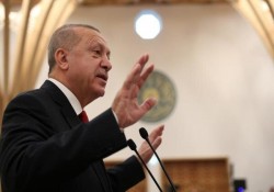 دولت ترکیه زیر تیغ منتقدان/ رویای کرونایی اردوغان بر باد رفت