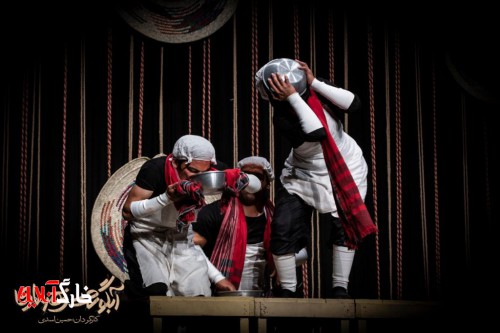 شش روز مانده تا پایان نمایش تئاتر"آبگوشت زهرماری"