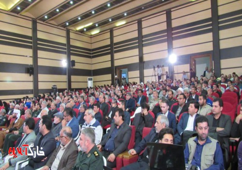 اجلاسیه سرداران و 35 شهید و 8 شهید گمنام در جزیره خارگ برگزار گردید.