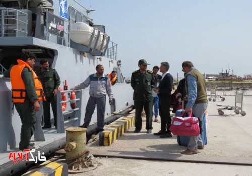 سبز پوشان سپاه ناجی تردد دریایی در مسیر خارگ به بوشهر شدند
