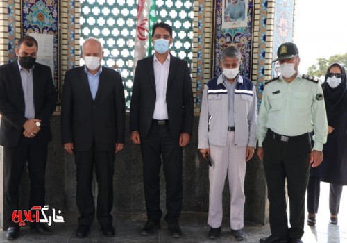 عبدالکریم جمیری نماینده مردم شریف بوشهر، گناوه، دیلم و خارگ در یک سفر کاری سه روزه وارد خارگ شد